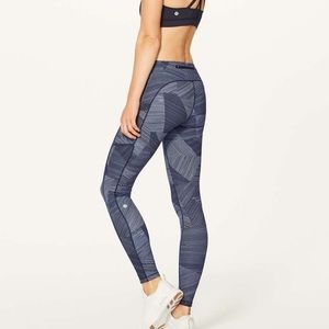 Lululemon Speed Up Tight in Etch Hail Midnight